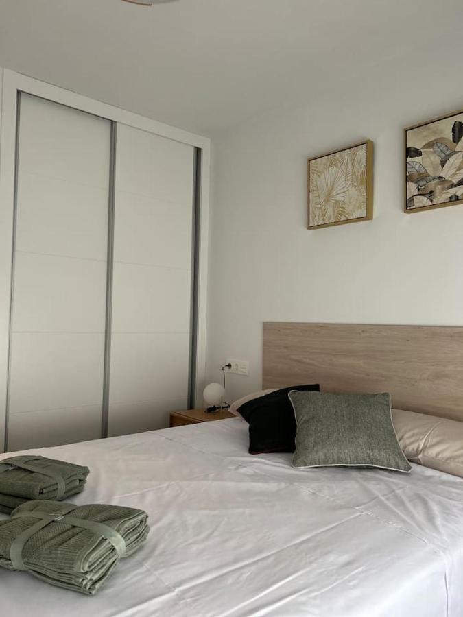 Apartamentos Breton 17 Suite Familiar Аликанте Экстерьер фото
