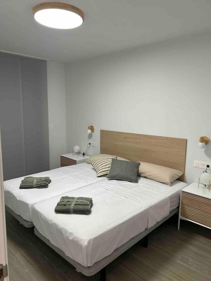Apartamentos Breton 17 Suite Familiar Аликанте Экстерьер фото